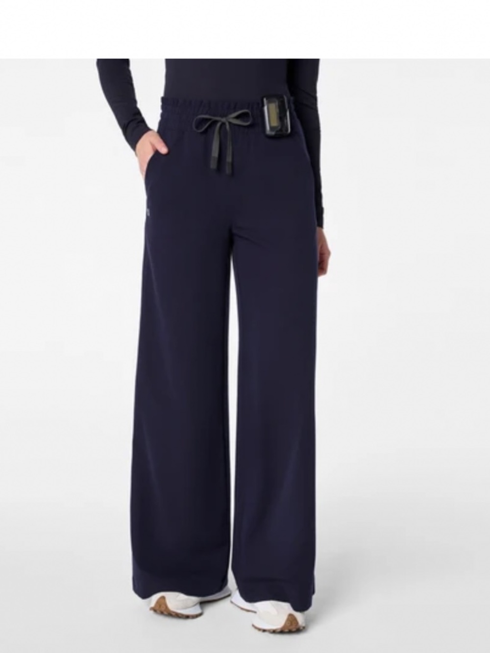 Figs Wide Leg Scrub Pants in Navy